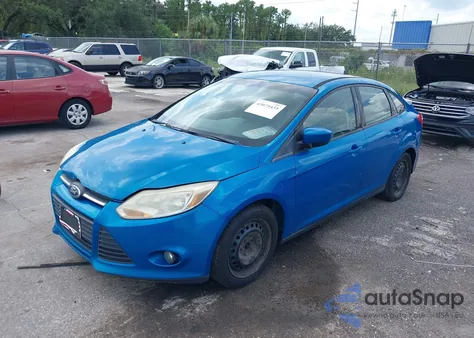 2012 Ford Focus Se z USA, uszkodzony, nr VIN 1FAHP3F25CL242574